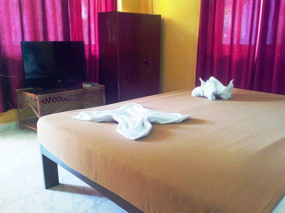 Royal Mirage Beach Resort Кандолим Экстерьер фото